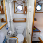 Cachalote Explorer Bathroom