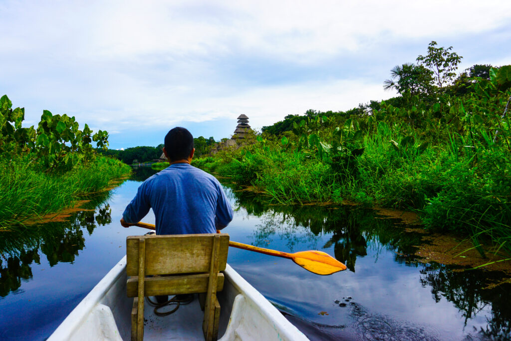 Ecuadorian Amazon, canoe ride
